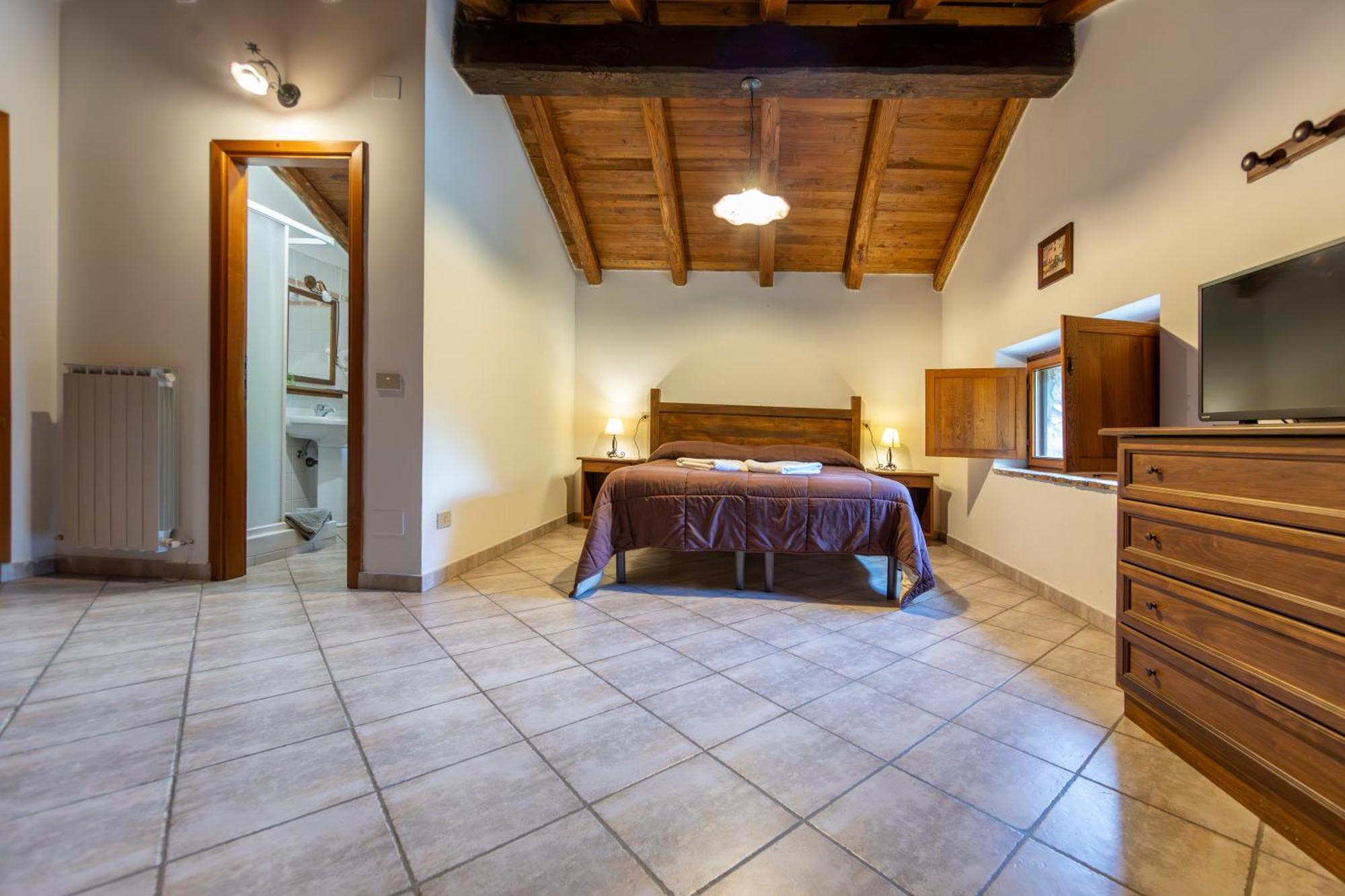 La Ferrera Hotel Varco Sabino
